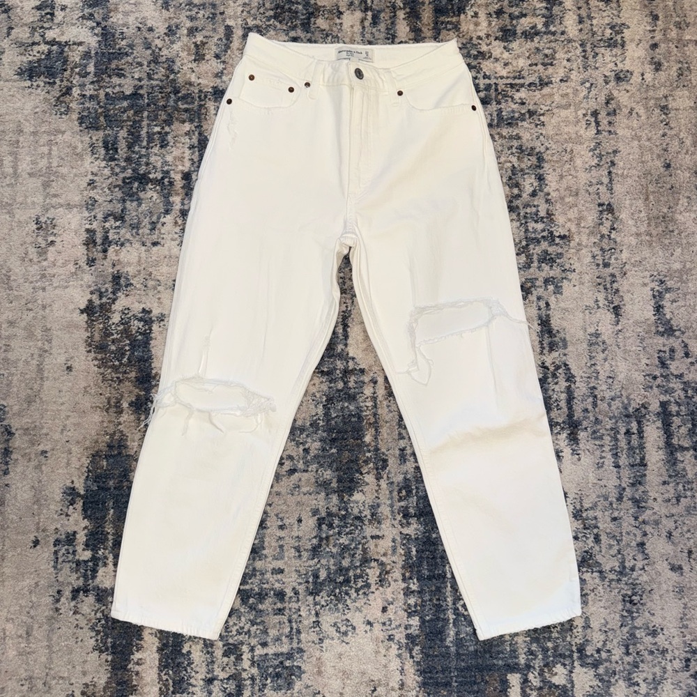 Abercrombie & Fitch White The Mom High-Rise Jeans